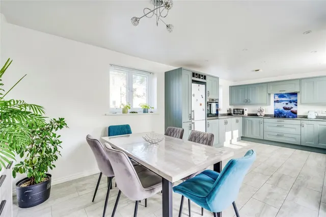 Staddiscombe Road, Plymouth, PL9, photo 2