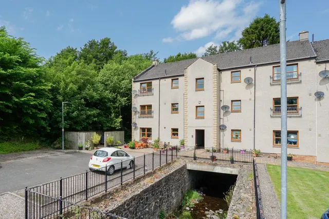 Photo 2 — Auchtermuchty, Fife