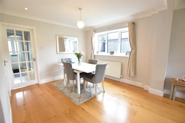Photo 3 — Wilton Court, Farnborough, Hampshire, GU14 7EL
