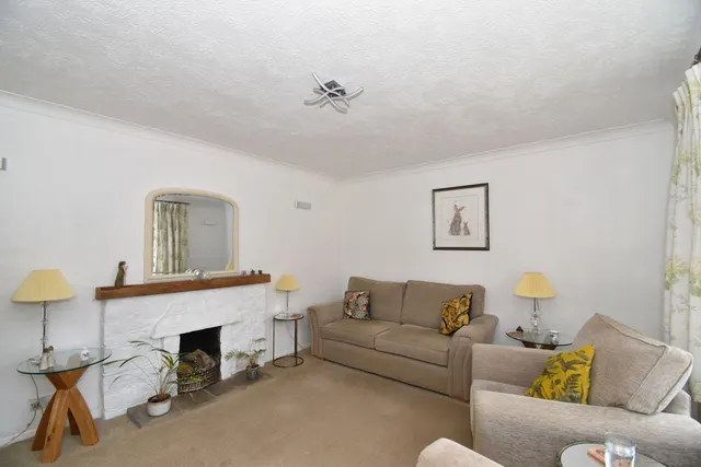 Headcorn Road, Grafty Green, photo 2