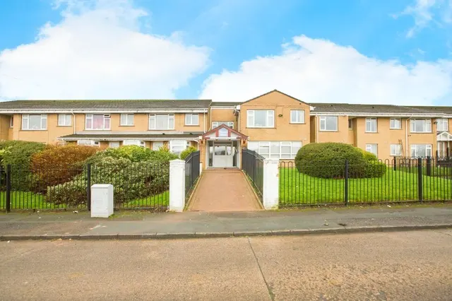 Cumberland Close, HX2, photo 1