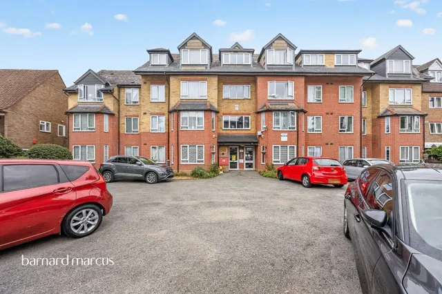 Brighton Road, South Croydon, photo 1