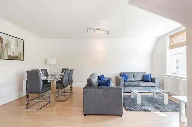 Carlos Place, Mayfair, W1K, photo 1