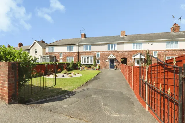 Doncaster Road, Langold, S81, photo 1