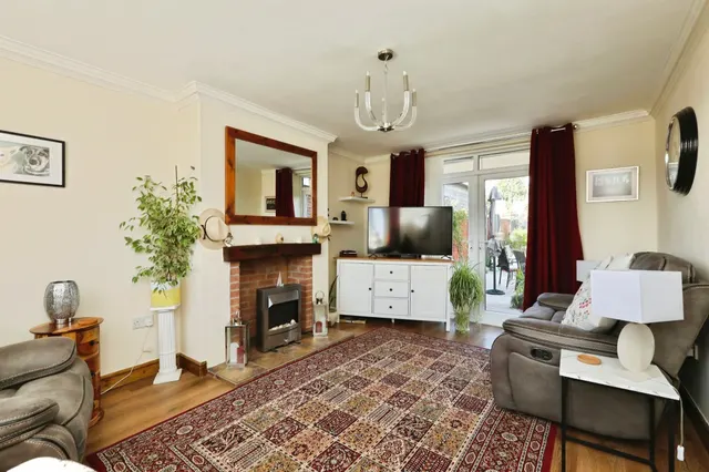 Doncaster Road, Langold, S81, photo 3