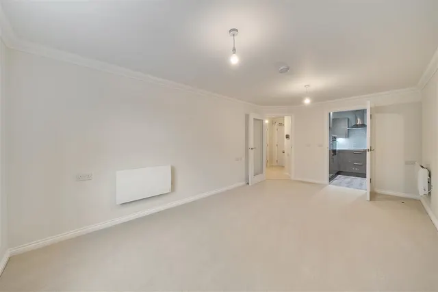 Water Lane, Towcester, NN12, photo 3