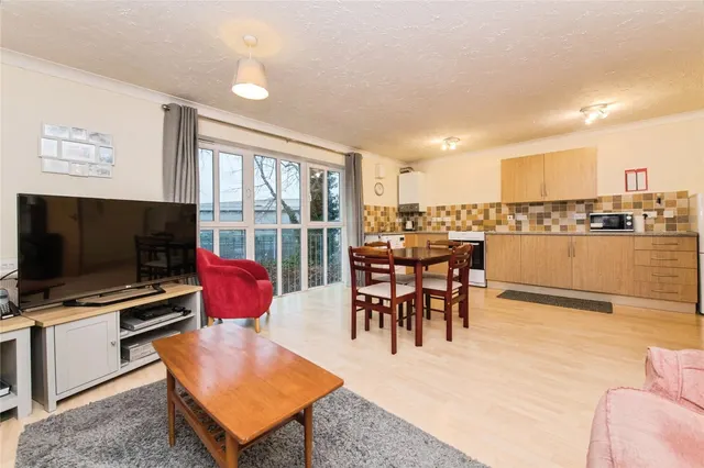 Retail Park Close, Exeter, EX2, photo 3