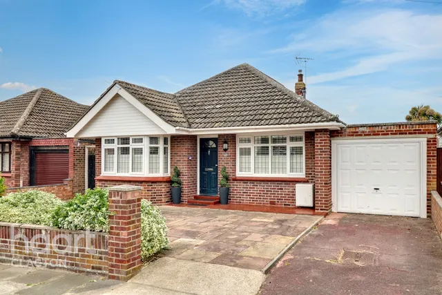 Victoria Road, Clacton-On-Sea, CO15, photo 1