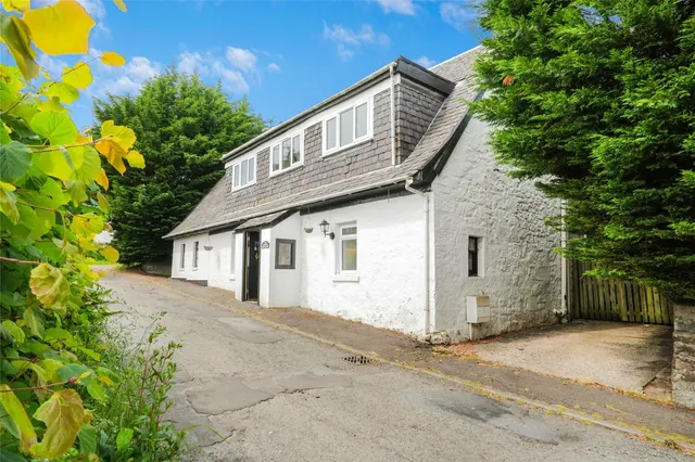 Tambowie, Milngavie, Glasgow, East Dunbartonshire, G62, photo 1