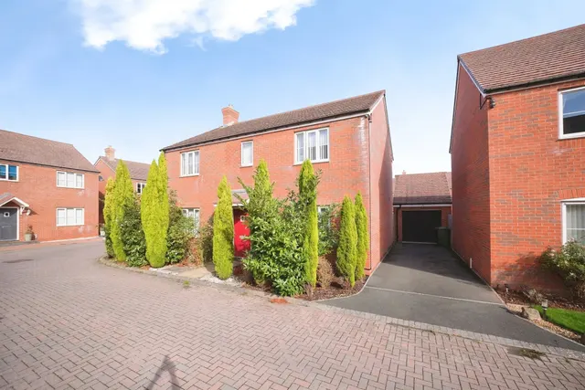 Meadow Park, Hereford, HR1, photo 1