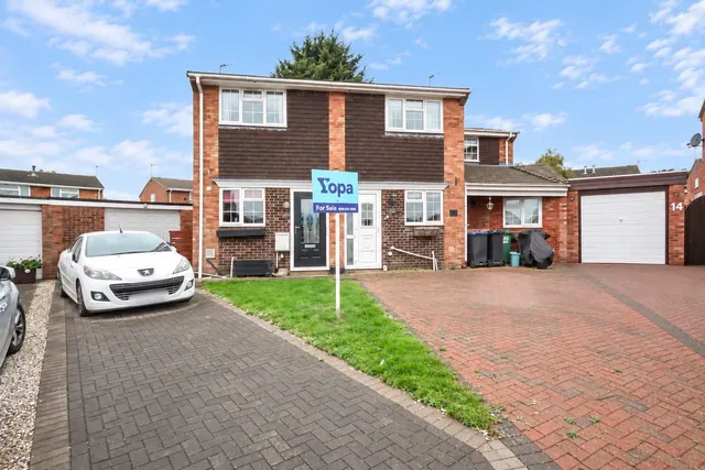 Armstrong Close, Leamington Spa, CV31, photo 1
