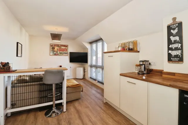 Wilson Road, Frenchay, BS16, photo 2
