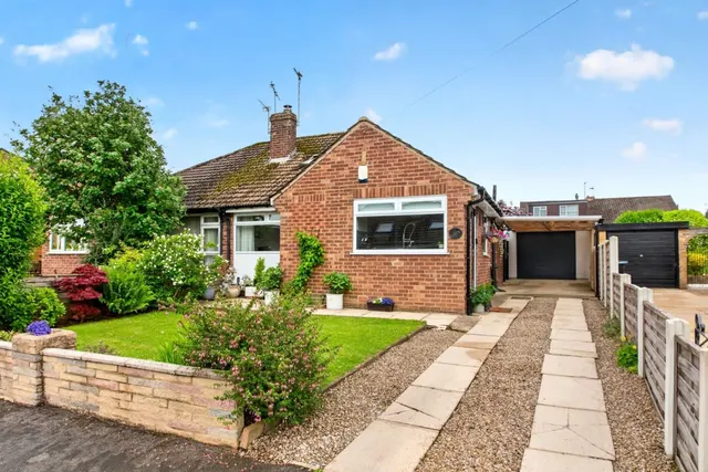 Poplar Crescent, Harrogate, photo 1