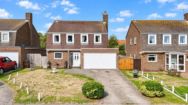 Hawthorn Avenue, Bexhill-On-Sea, photo 1