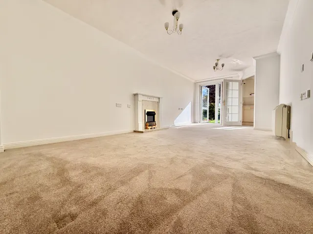 High Street, Portishead, BS20, photo 2
