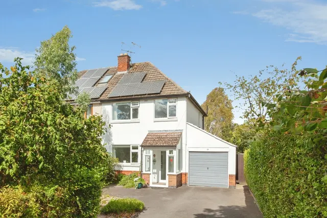 Thurlaston Lane, Croft, LE9, photo 1