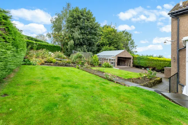 Photo 2 — 4 Baljaffray Road, Bearsden, G61 4QJ