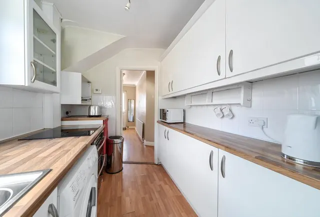 Brookfields Avenue, Mitcham, CR4, photo 3