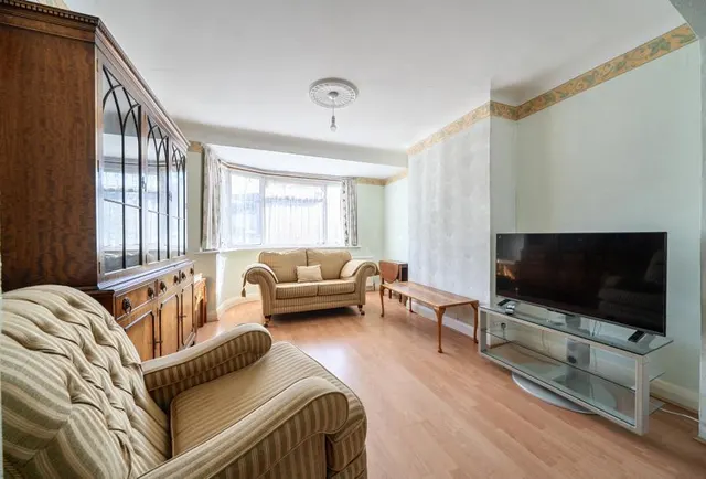 Brookfields Avenue, Mitcham, CR4, photo 2