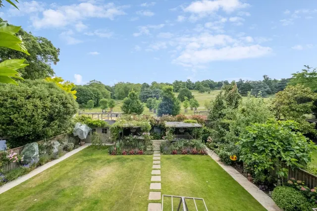 Cedar Heights, Richmond, TW10, photo 2