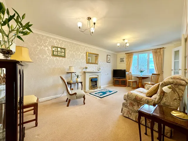 Swan Lane, Dove Court, SN7, photo 2