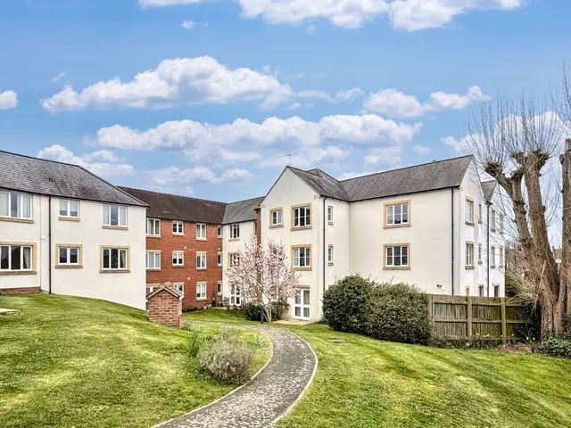 Swan Lane, Dove Court, SN7, photo 1