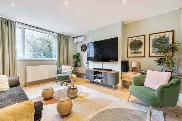 Imperial Close, Harrow, HA2, photo 2