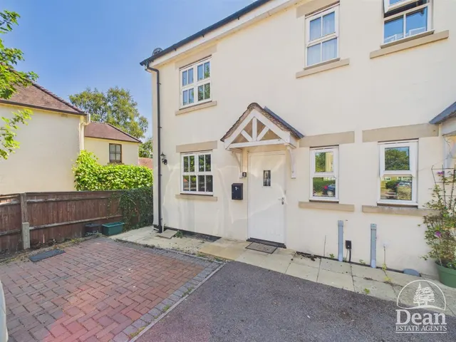 Tuffley Court, Mitcheldean, photo 1