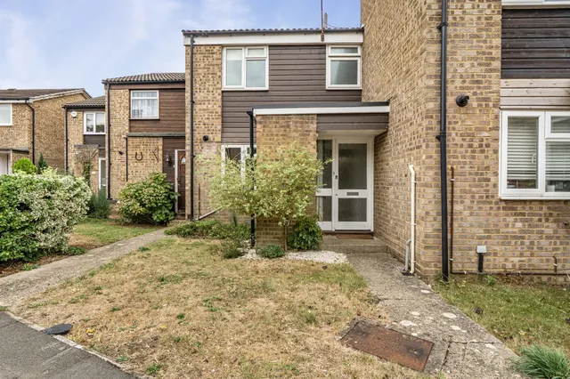Lillibrooke Crescent, Maidenhead, photo 1