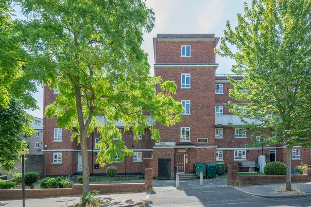 10 Thanet House, York Hill, London, photo 1