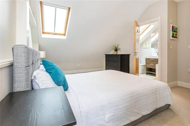 Kingscourt Road, London, SW16, photo 1