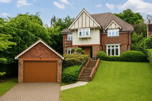 Forest Drive, Kingswood, KT20, photo 1