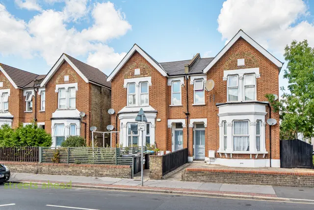 Brigstock Road, Thornton Heath, CR7, photo 1