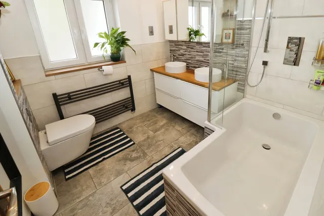 Commonfield Road, Bristol, Somerset, BS11, photo 1