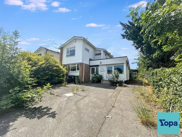 Woodpond Avenue, Hockley, SS5, photo 1