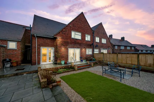 Snape Hill Crescent, Dronfield, S18, photo 1