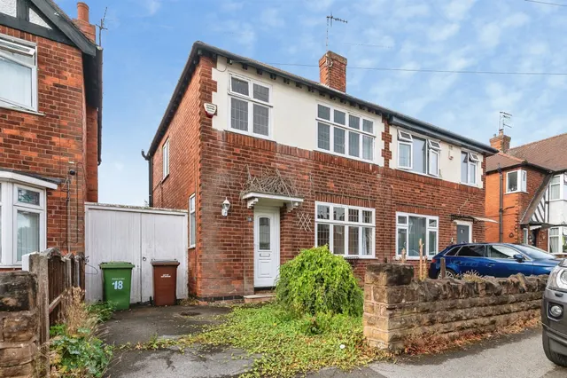 Nuthall Gardens, Nottingham, photo 1