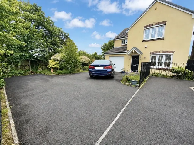 Castleton Grove, Haverfordwest, SA62, photo 1