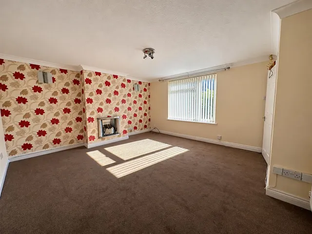 Eastglade Road, Nottingham, NG5, photo 2