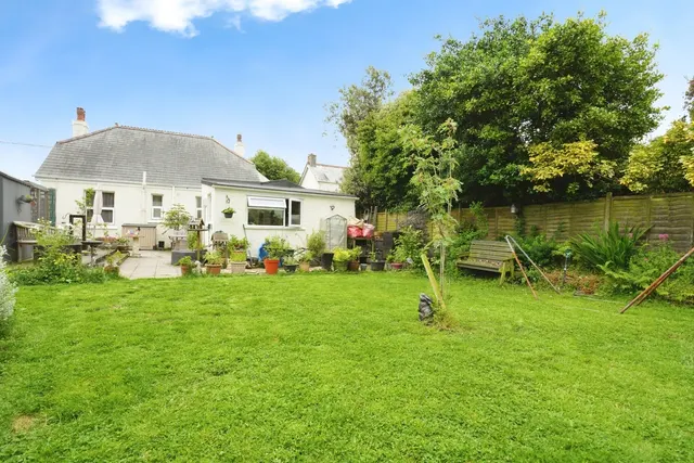 Cromwell Road, St. Austell, PL25, photo 1