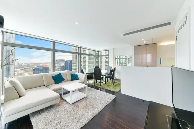 Pan Peninsula, Pan Peninsula Square, Canary Wharf, London, E14, photo 1