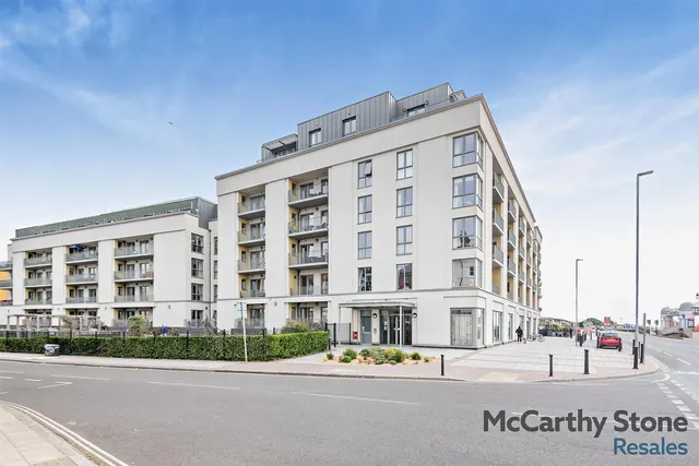 South Parade, Southsea, PO4, photo 1