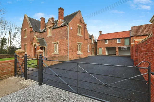 Elkesley, Retford, photo 1