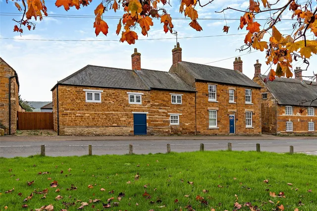 6 bedroom house — Main Street, Caldecott, Market Harborough, Rutland, LE16 8RS