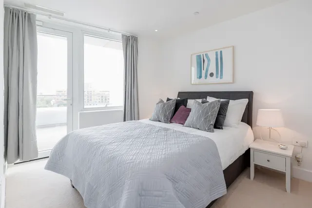 Lombard Road, Battersea, SW11, photo 3