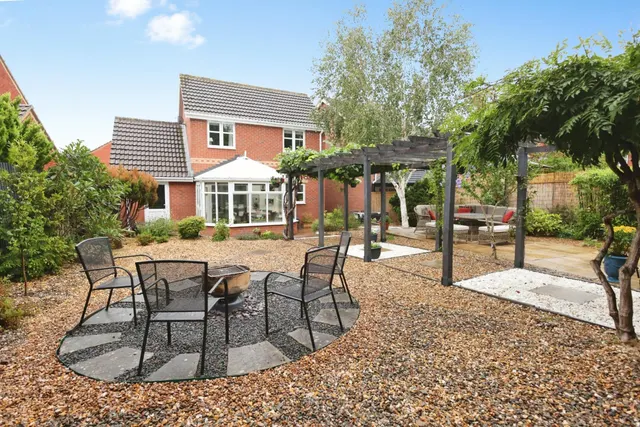 Swan Drive, Droitwich, WR9, photo 3