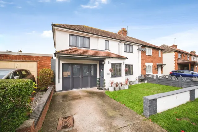 Aconbury Avenue, Hereford, HR2, photo 1