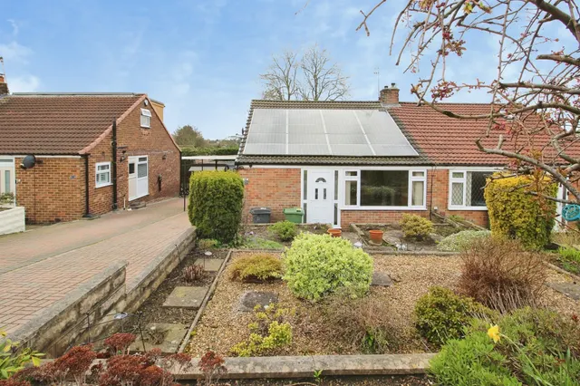 Owlcotes Garth, Pudsey, LS28, photo 1