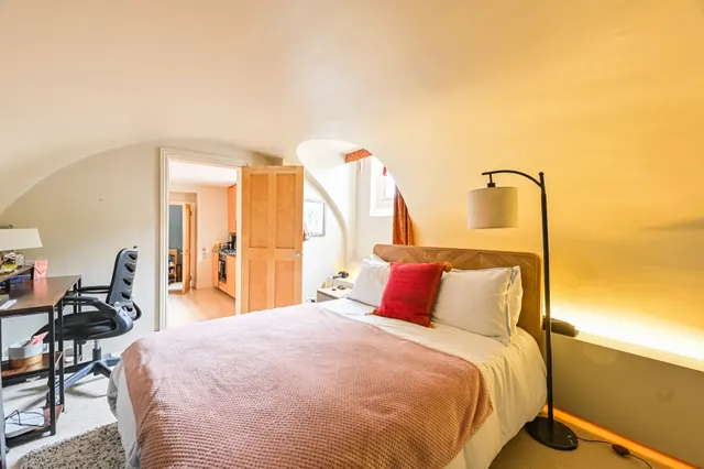 Photo 3 — 20 Alwyne Place, London