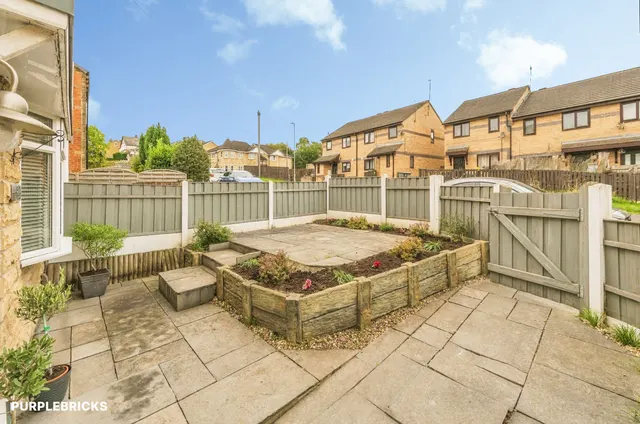 Chaster Street, Batley, WF17, photo 3